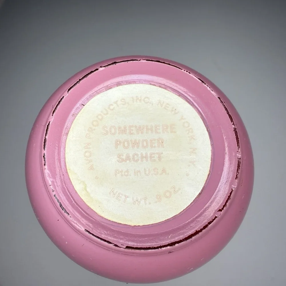 Vintage Avon SOMEWHERE Powder Sachet 0.9 oz Bottle Powder‎ In RARE pink jeweled